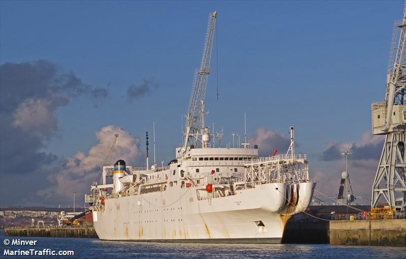 usns zeus